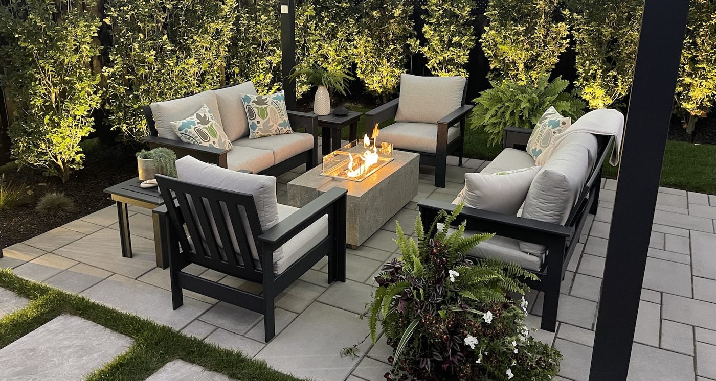 Veranda Collection — 90° Corner Base